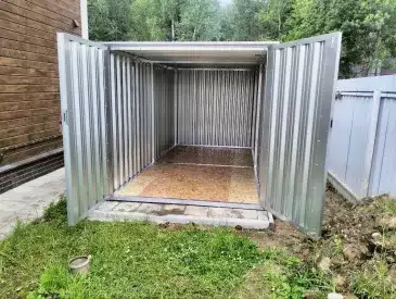 Хозблок для дачных принадлежностей в цинковом цвете в СНТ Лесная Поляна, Дмитровский р-н, МО