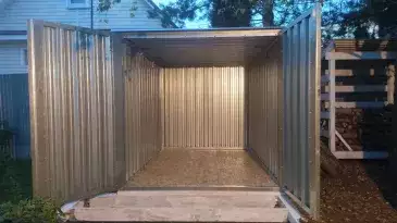 Хозблок для садового инвентаря в цинковом цвете в дер. Коротыгино, р-н Вороново, Троицкий адм.окр, МО