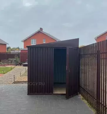 Хозблок для хозяйственных принадлежностей в шоколадном цвете в дер. Бутырки, с.п. Гребцево, Калужская обл.