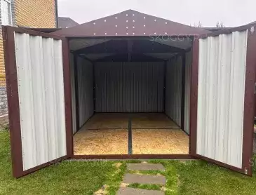 Хозблок для велосипедов, мастерской и хозяйственных вещей в шоколадном цвете в дер. Холмы, г.о. Истра, МО